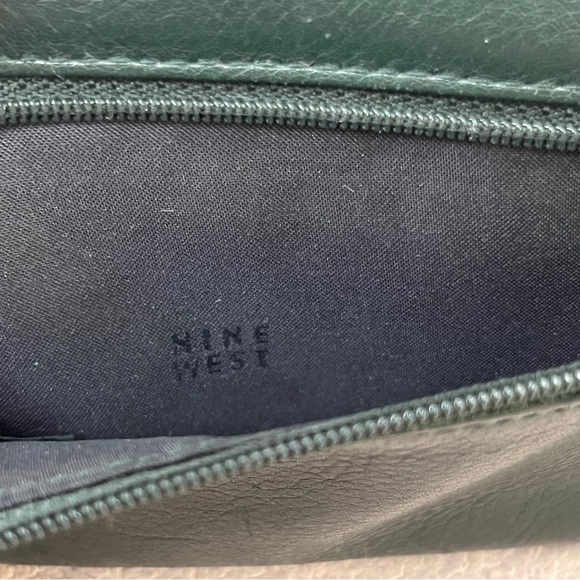 Vintage Nine West Genuine Leather Women’s Trifold Pocketbook Wallet-Dark Green - Picture 8 of 13